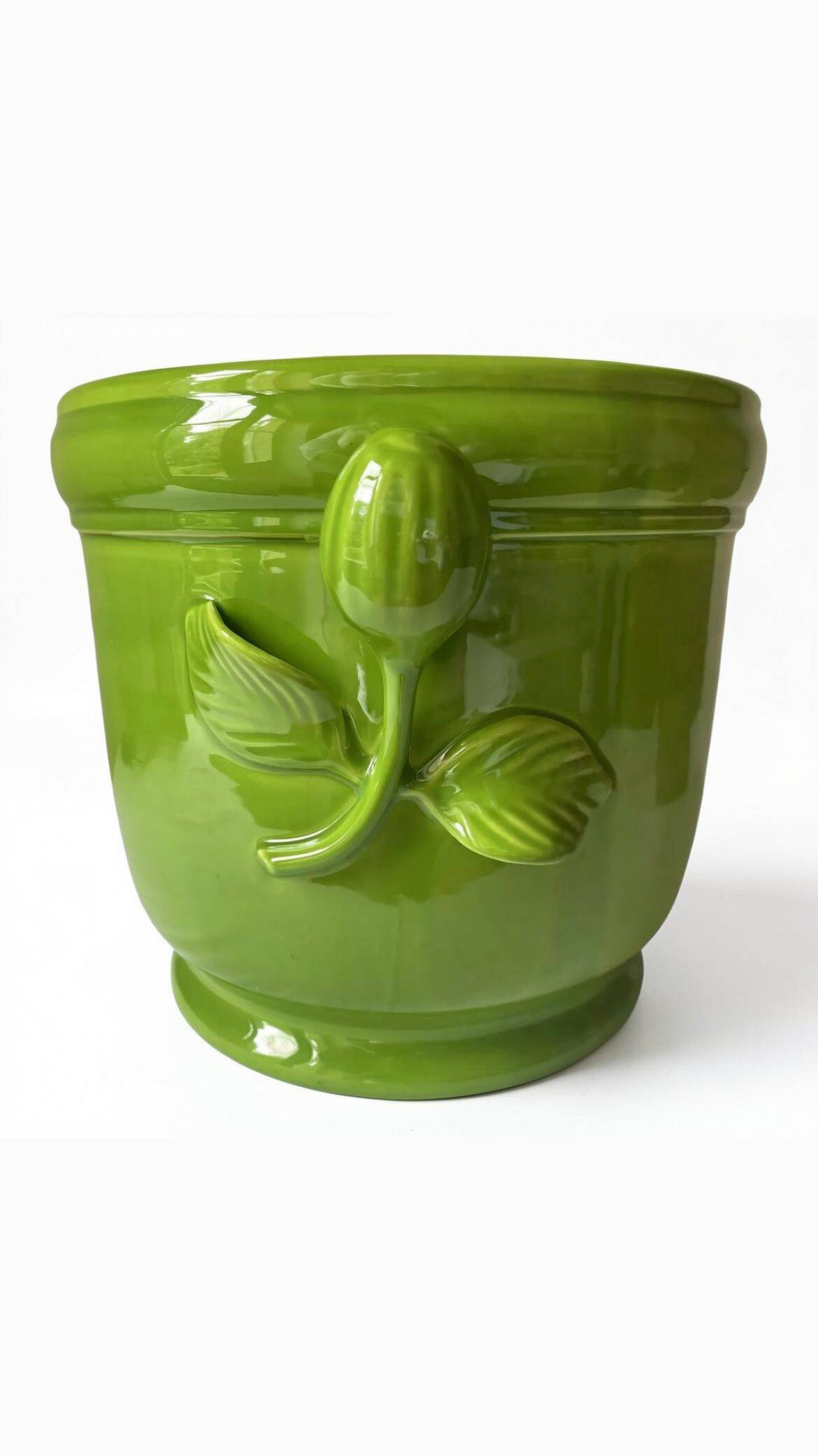 Glazed green cache-pot