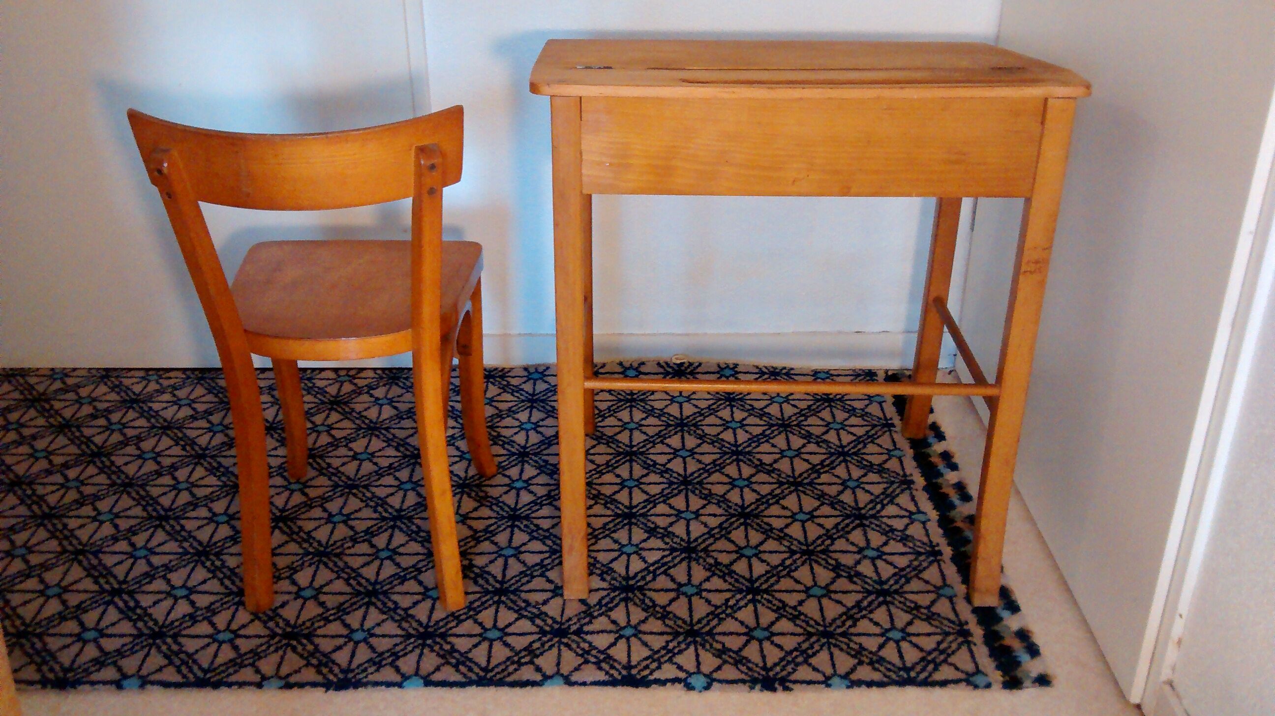 Desk and Chair child Baumann