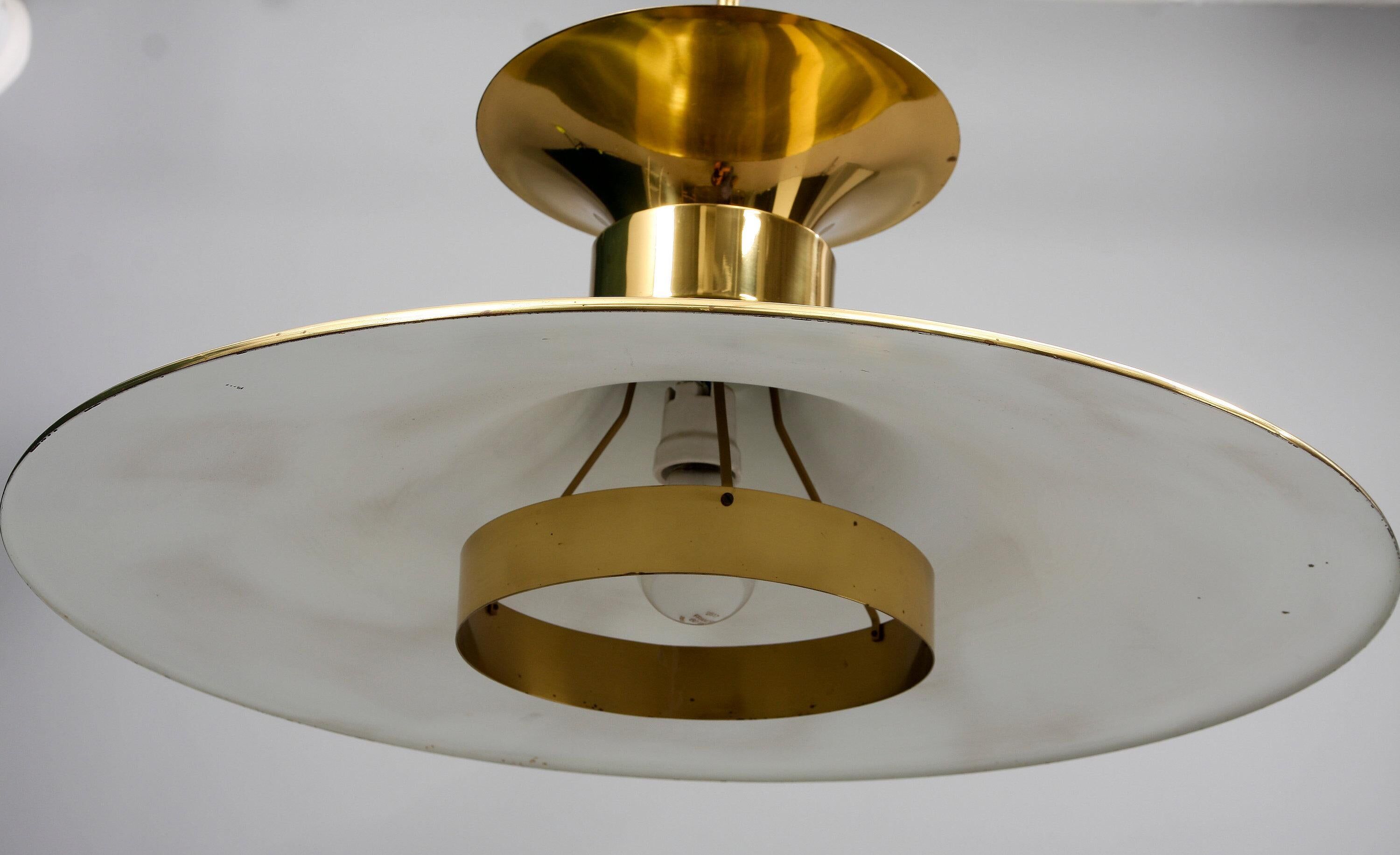 Grande lampe à suspension Boras en laiton de Borens, Suède, 1960