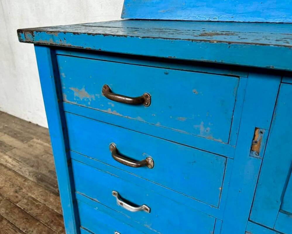Wooden commercial workshop furniture with 4 drawers and 2 hinged doors - original patina