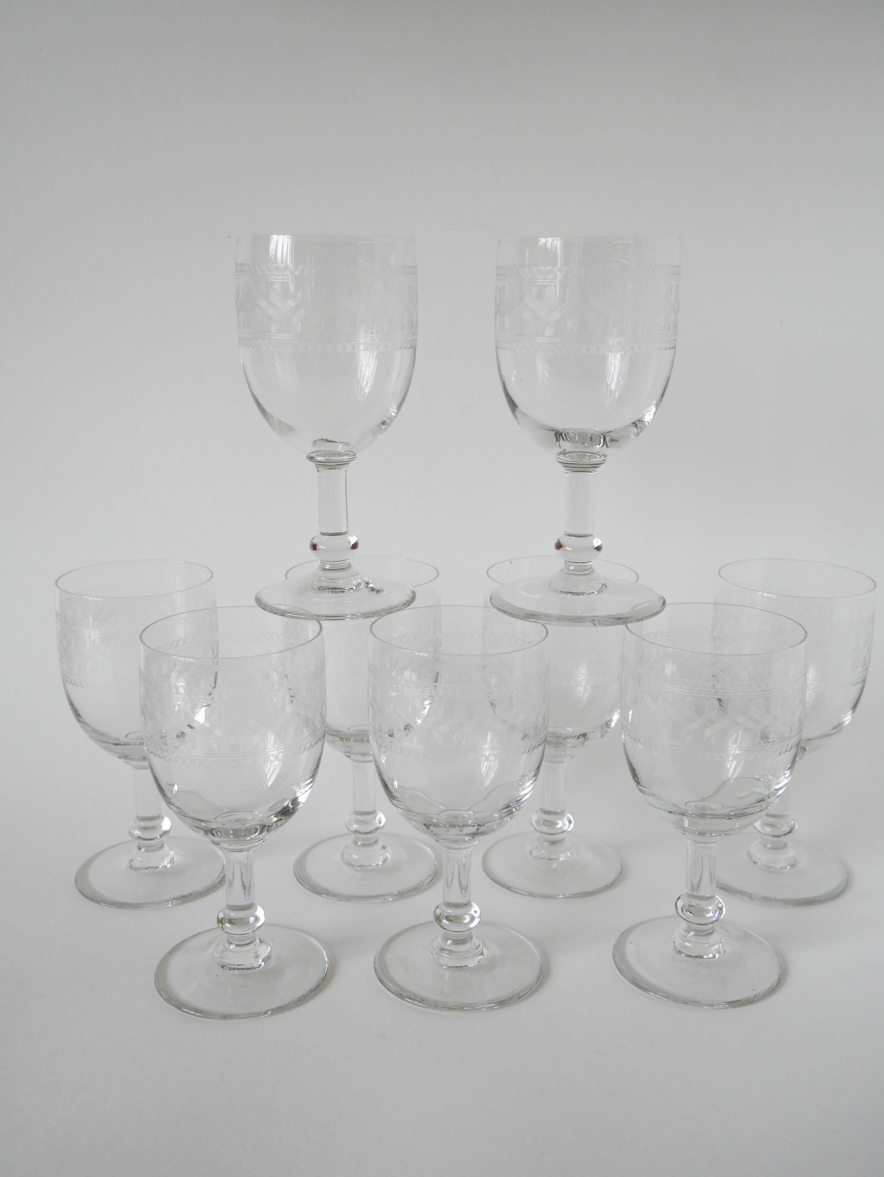 Set of 9 old wine glasses engraved in blown glass, early 20th century