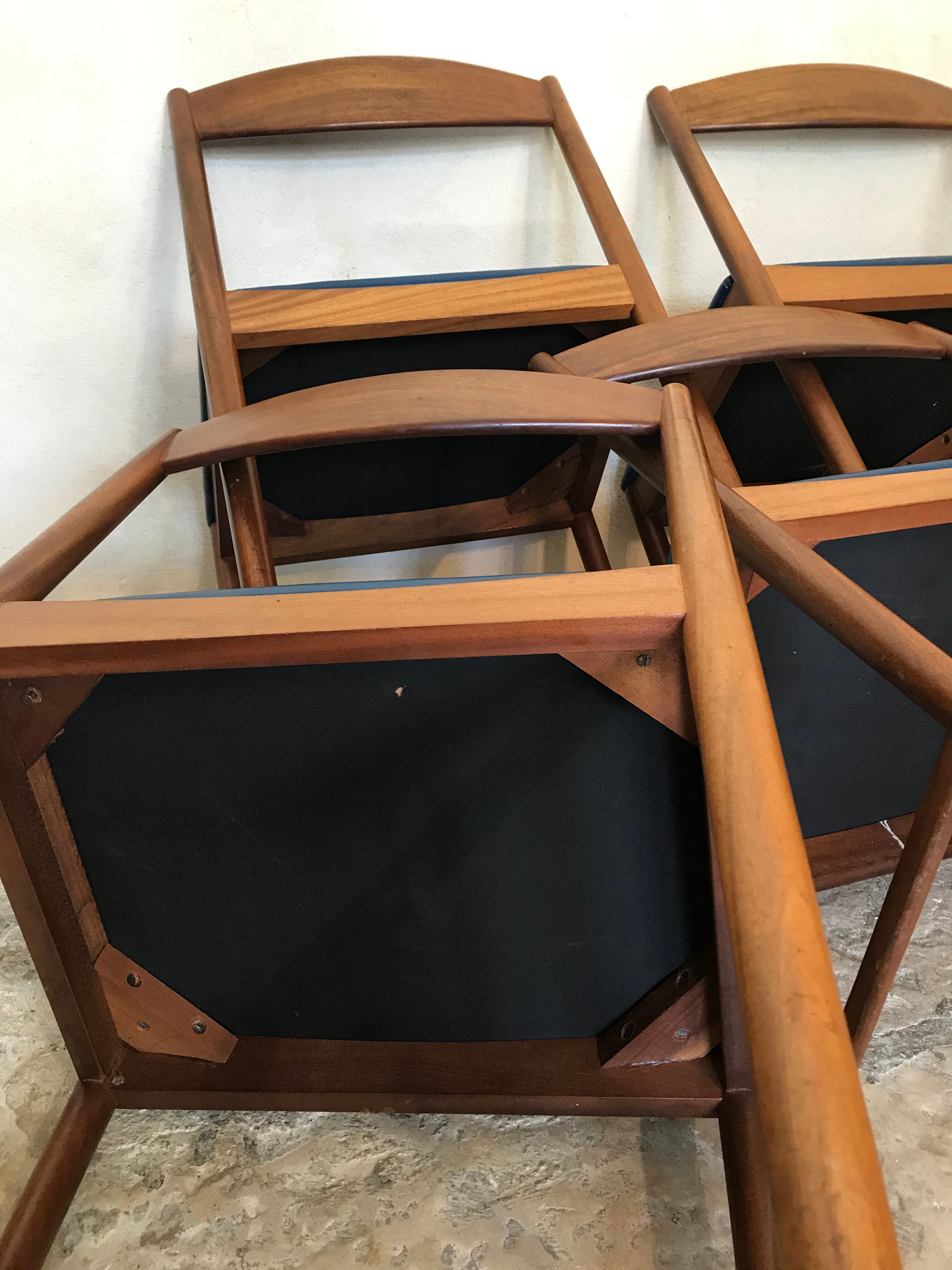 Lot de 4 chaises scandinaves teck 1960’s