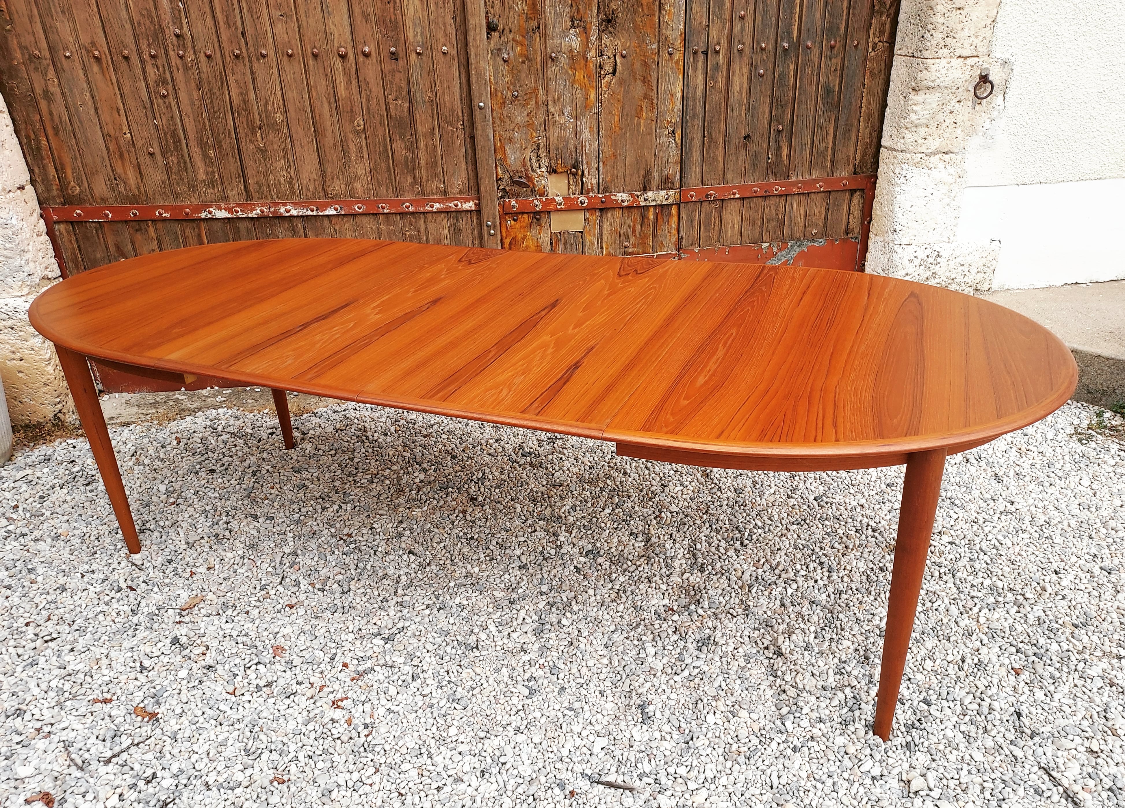 Table en teck danoise