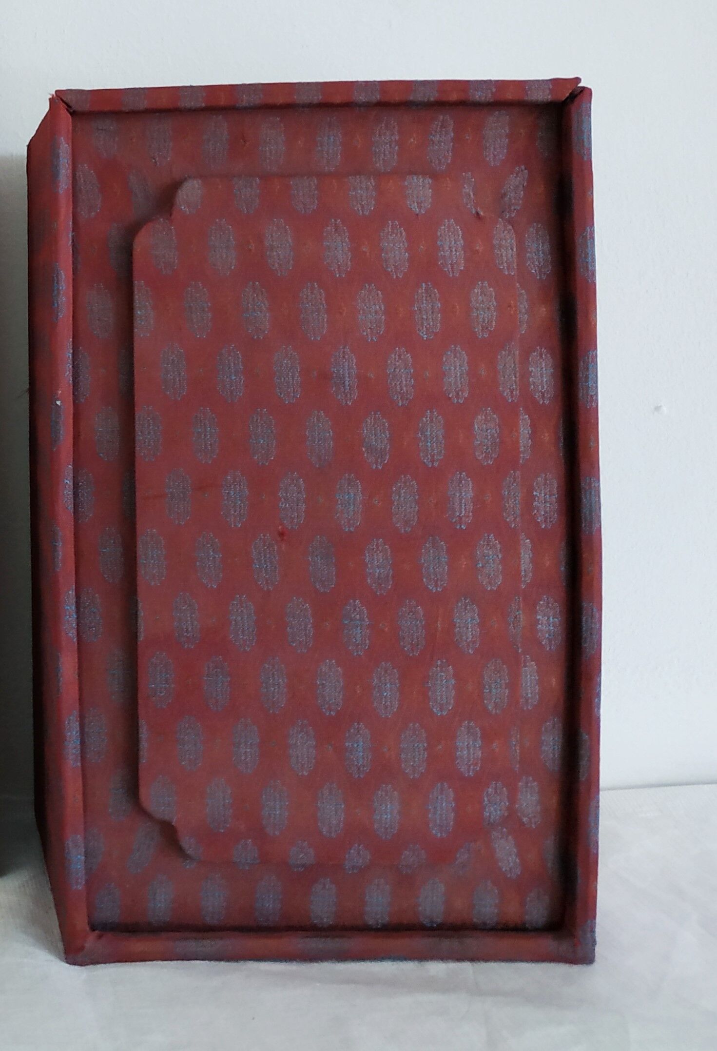 Chinese vase with its original box