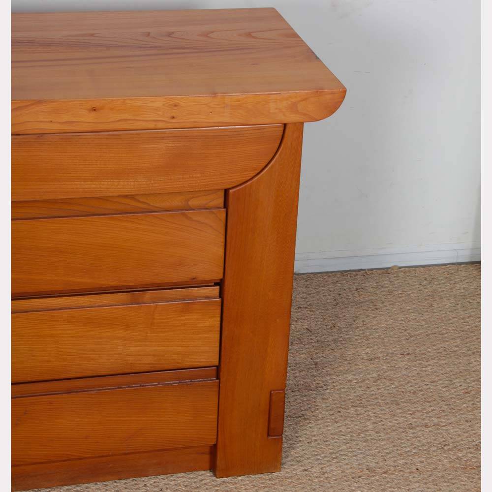 Vintage chest of drawers in solid elm by Luigi Gorgoni, 1970.