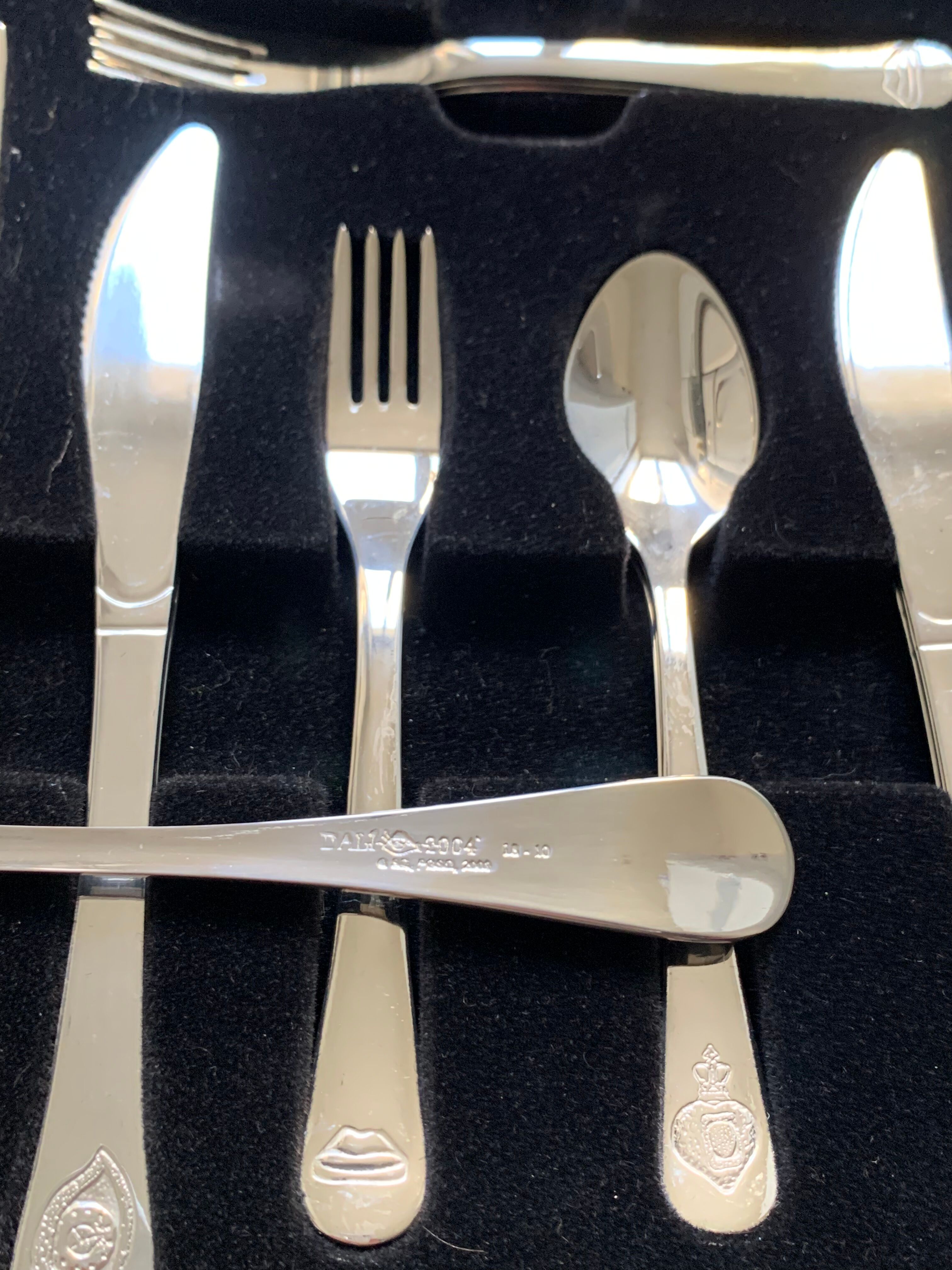 Memorial housewife Salvador Dali 2004 new 36 pieces