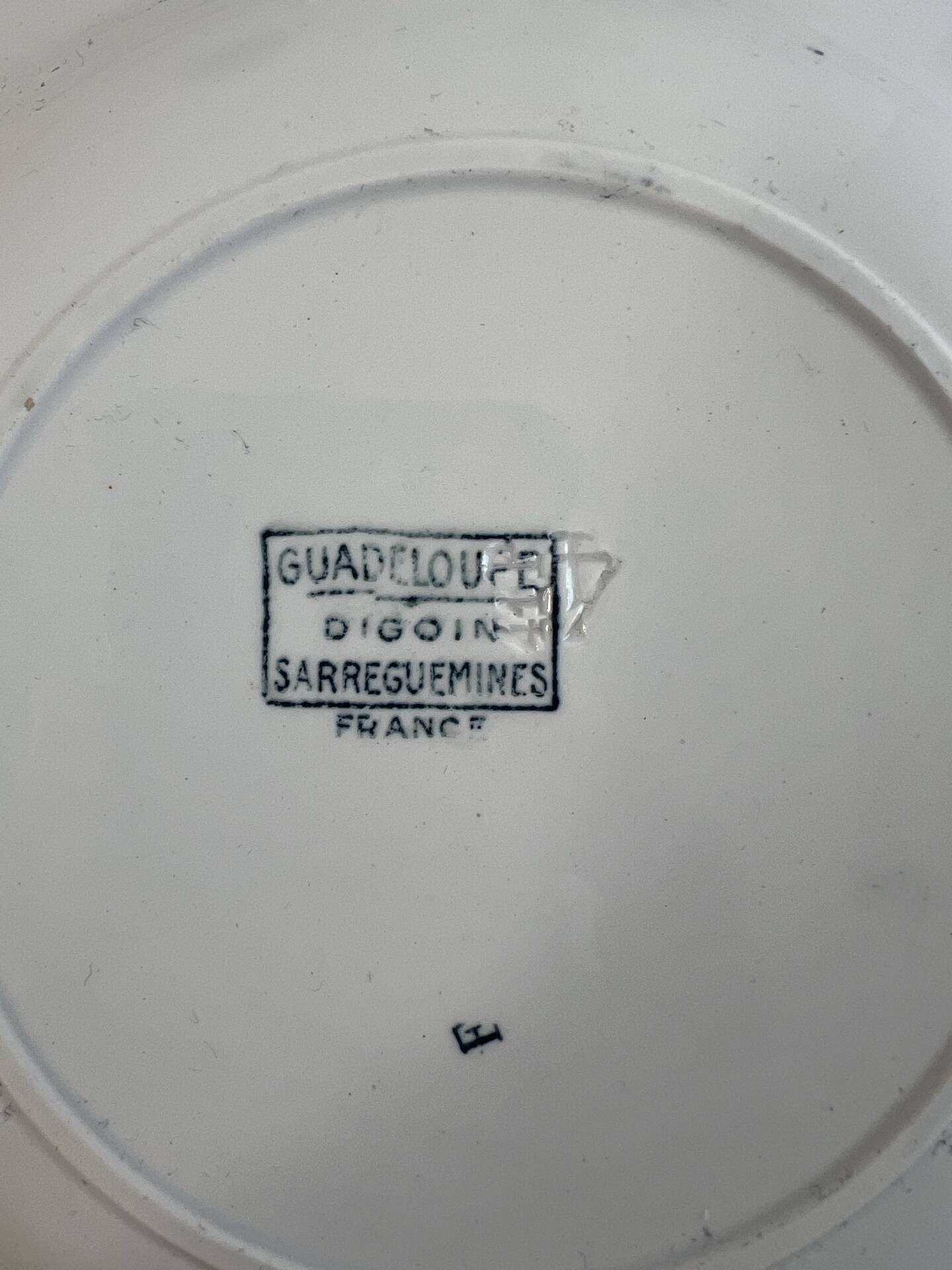 Set of 2 deep plates in ironstone Sarreguemines Digoin Guadel
