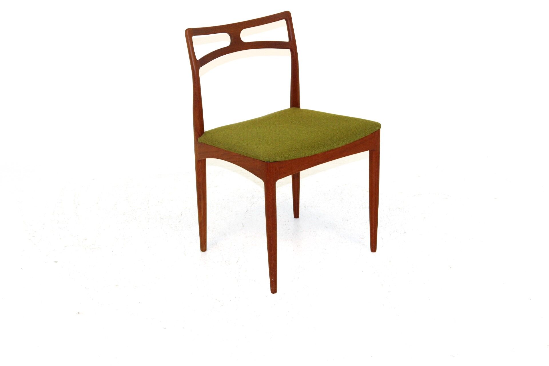 Set de 6 chaises en teck modèle 94, Johannes Andersen édition Linneberg, Danemark 1960