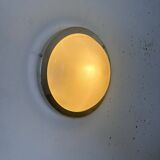 Vintage modernist Perzel wall lamp, chrome and holophane glass, France 1930