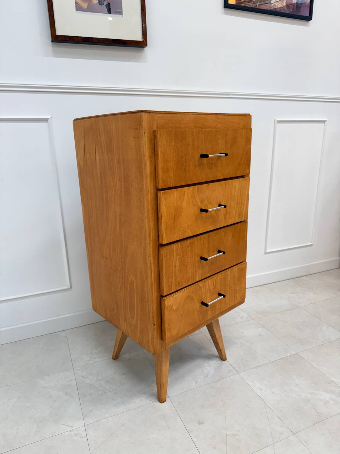 Chiffonnier vintage pieds compas
