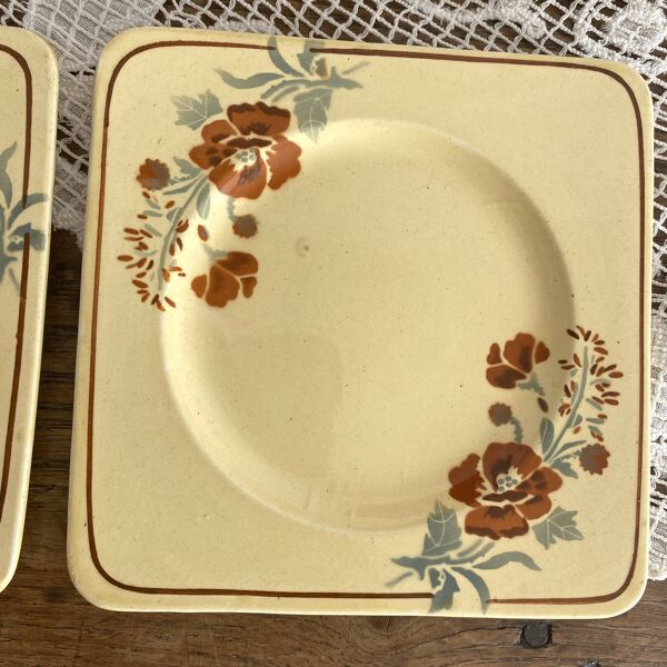 Assiettes à dessert carrées et plat à cake Pexonne, années 40- 50