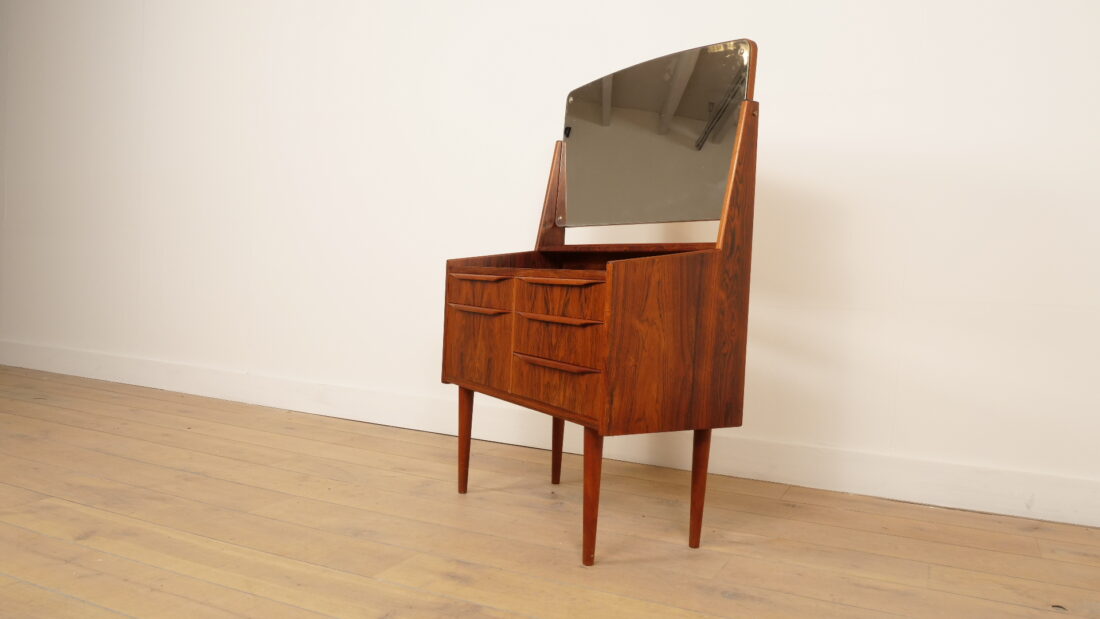 Vintage dressing table | Danish design | Teak