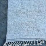 Simple white handmade rug 250cm x 150cm