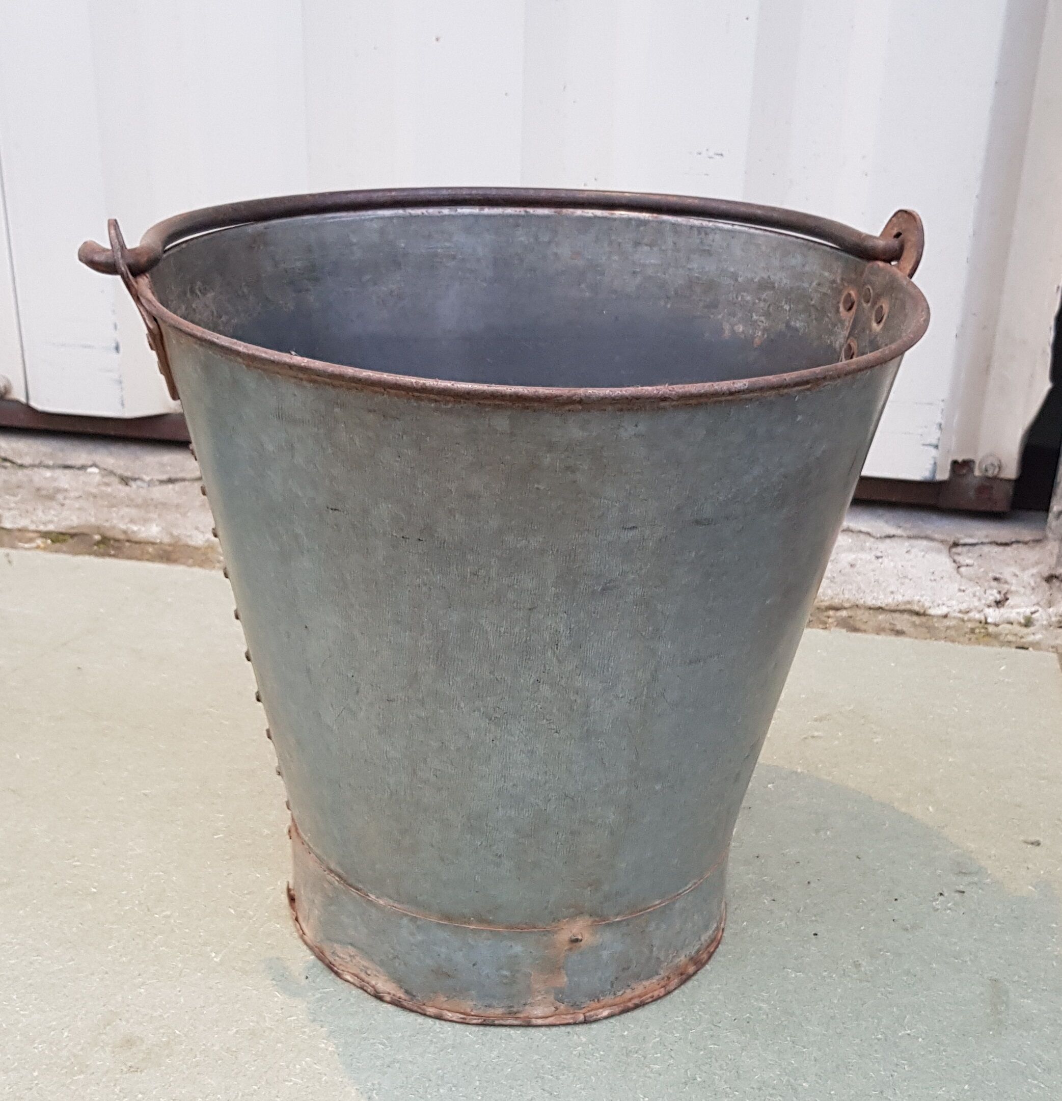 Old thick zinc farmhouse seal