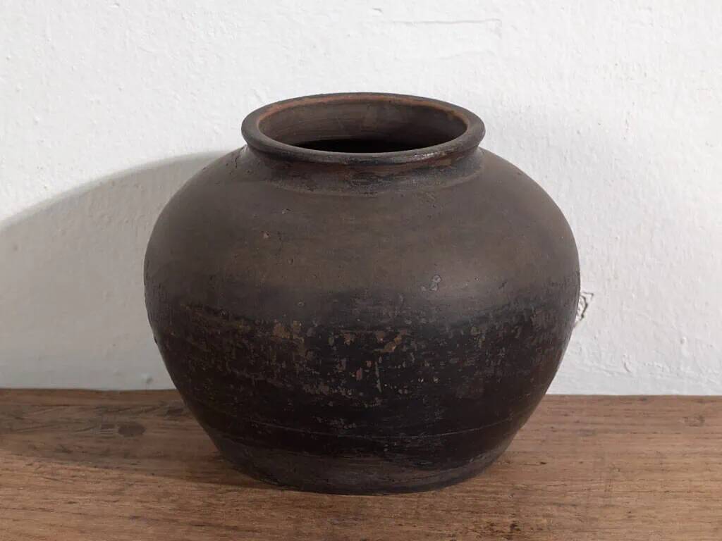 Round antique vase (c.1900) #3