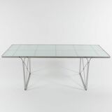Table Moment du designer Niels Gammelgaard pour Ikea