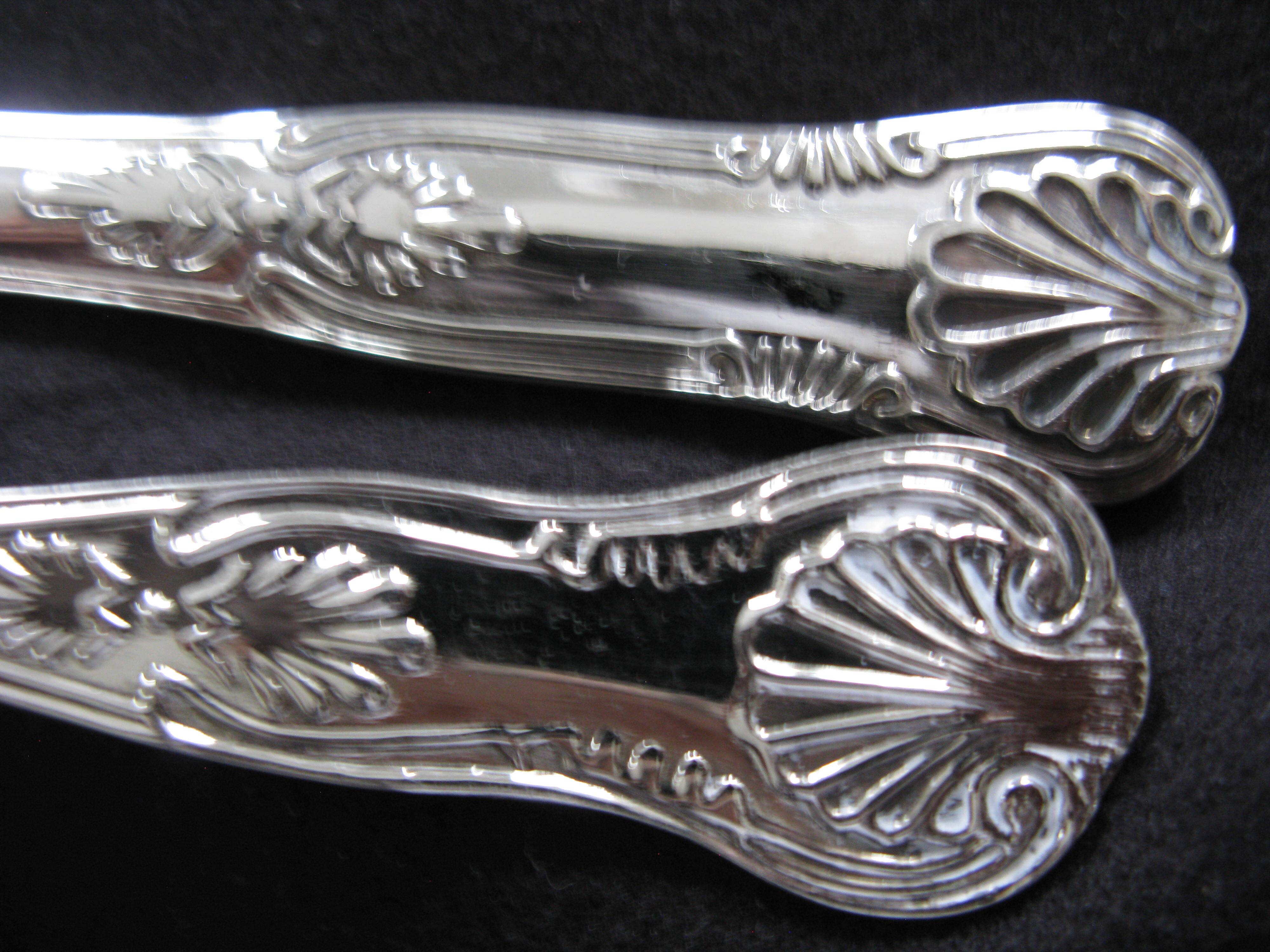 pastry cutlery