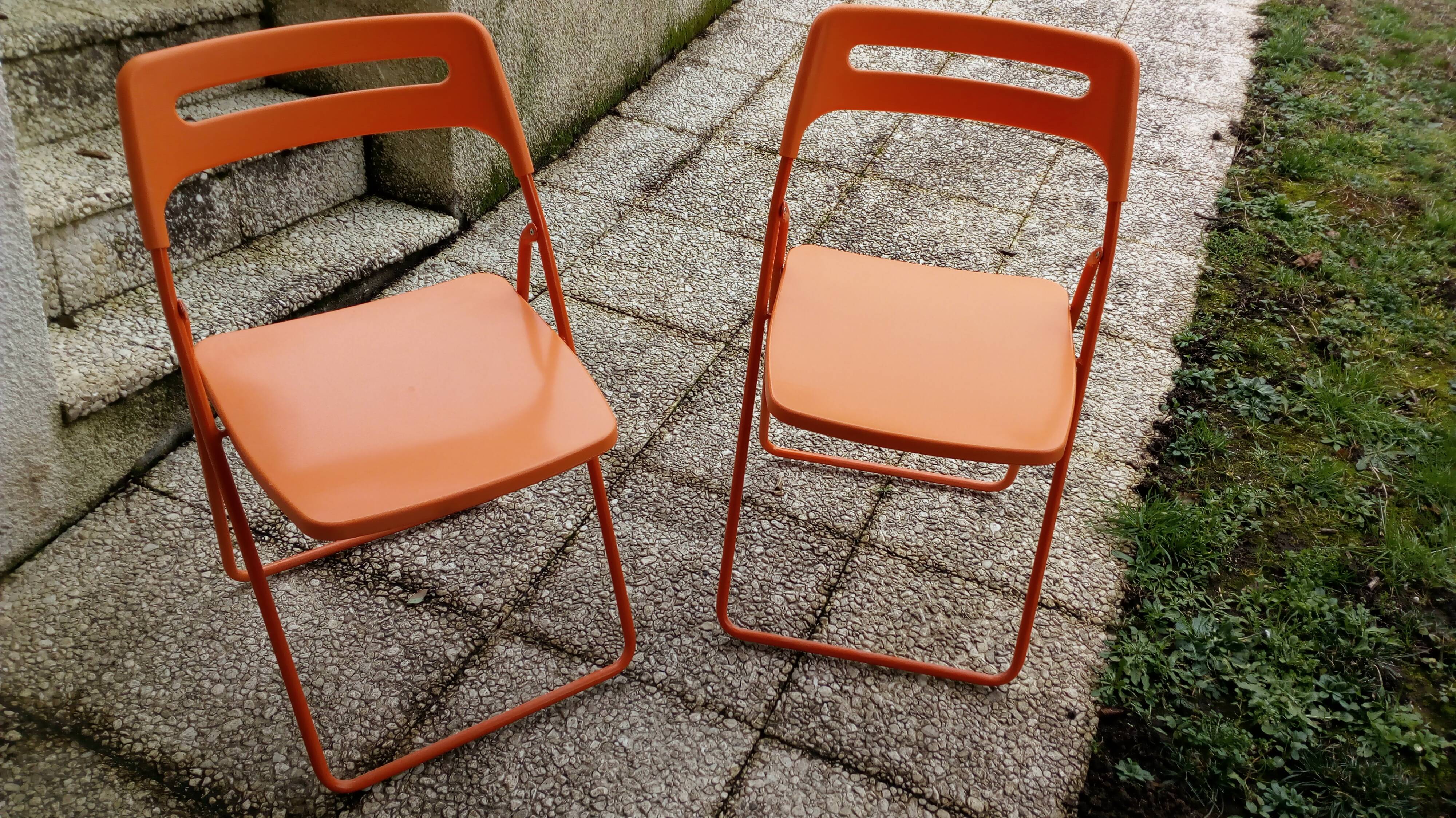 Lot two folding chairs