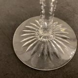 Paire de verres à pied en cristal taillé