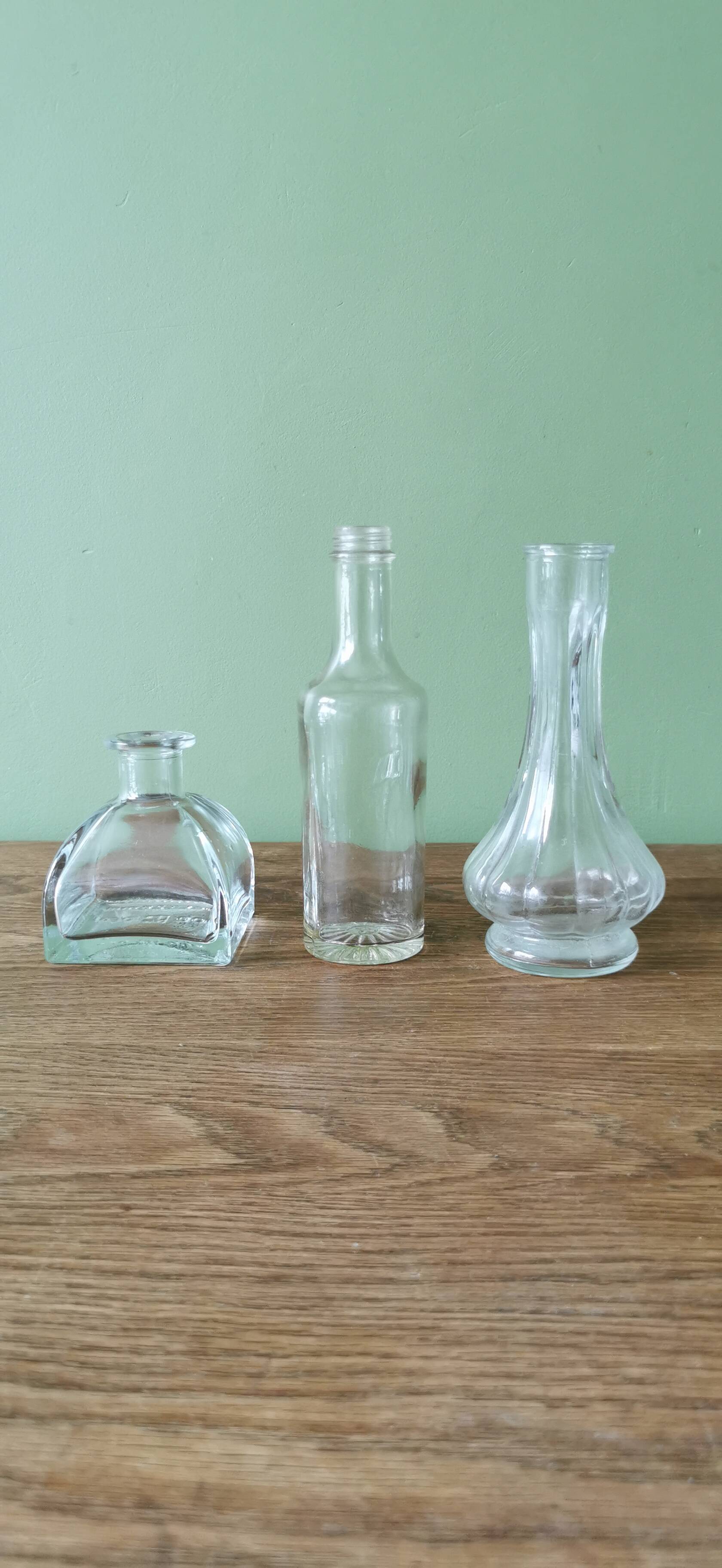 Lots de petits vases pour table de réception