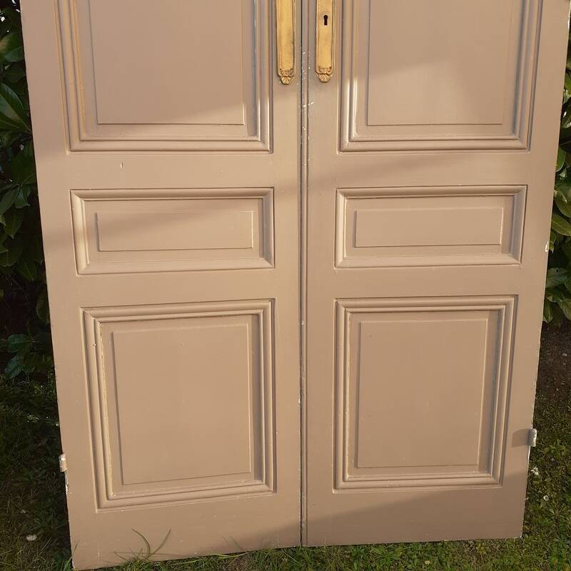 2 pairs of large 19th-century Haussmann-style cupboard doors.
