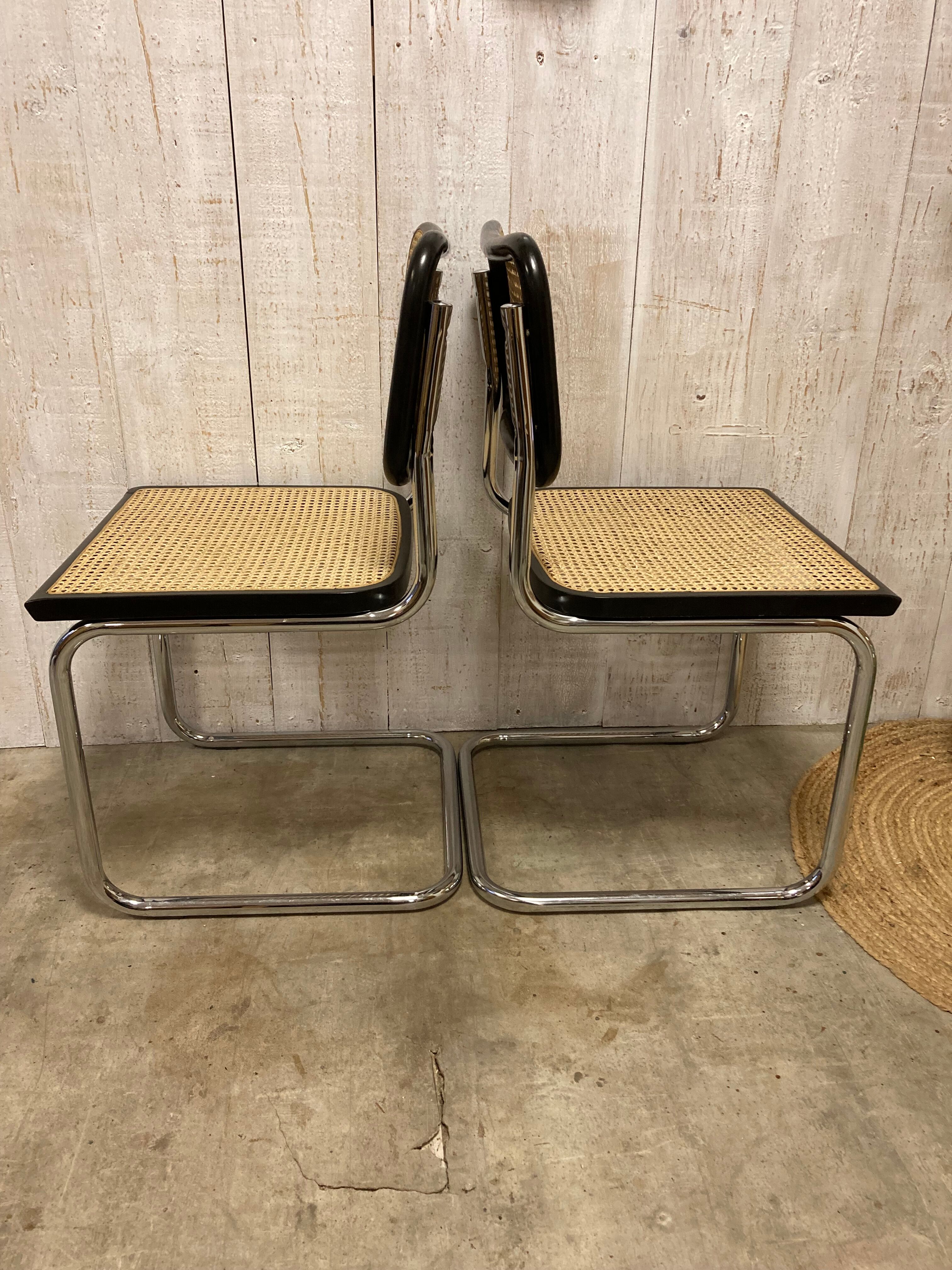 Pair of chairs B32 Breuer