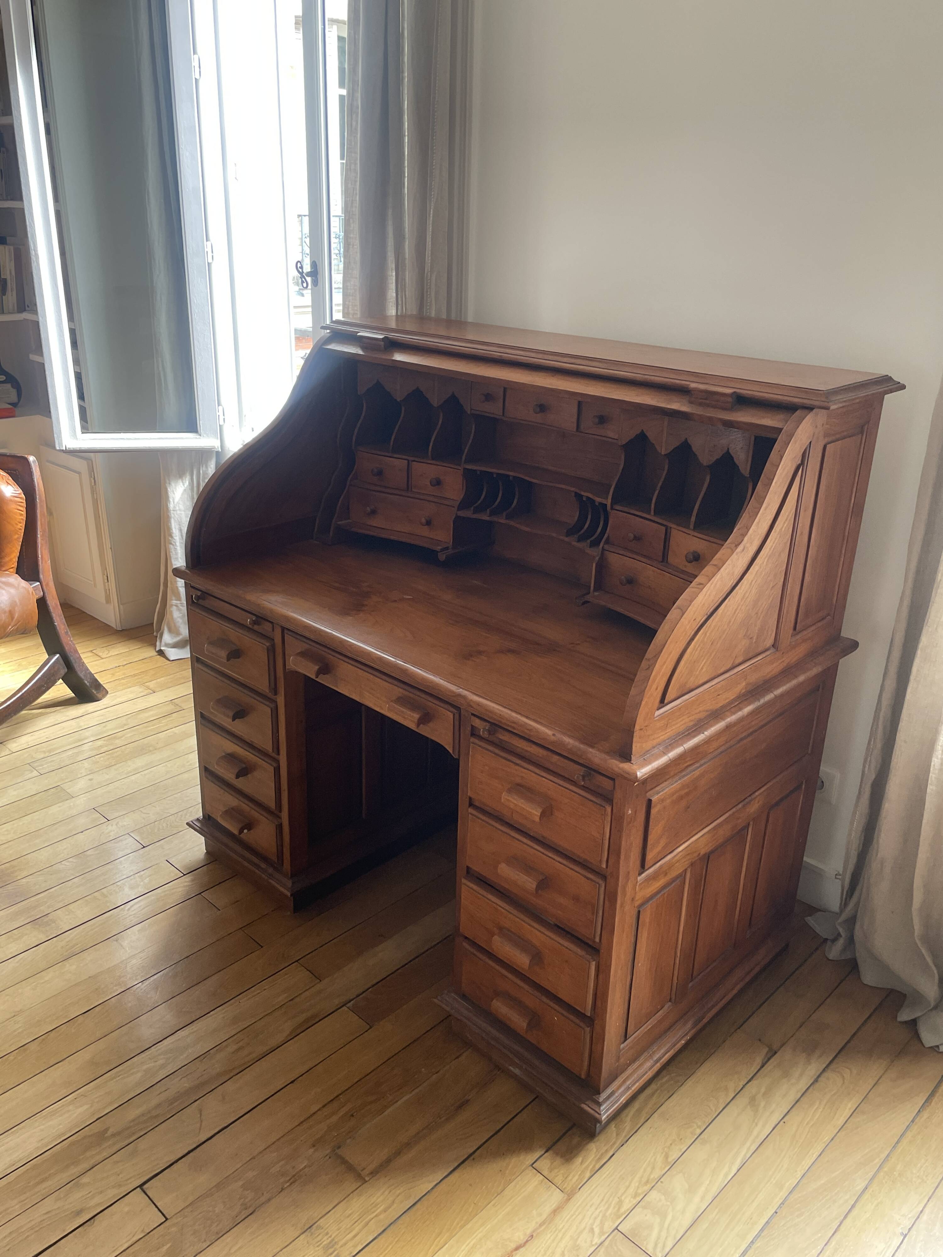 Antique American desk with curtain – original model from the 1920s/30s.