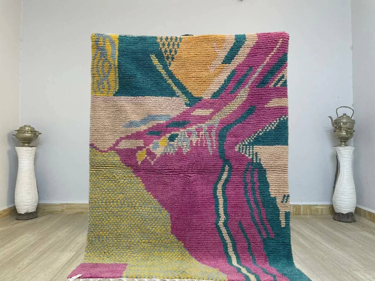 Traditional Moroccan rug, natural wool, 3 x 2 m.