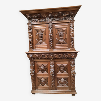 Sideboard with 4 carved doors