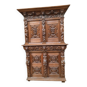 Sideboard with 4 carved doors