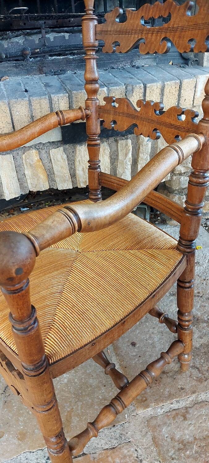 Armchair with straw seat