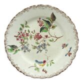 Assiette polychrome à dessert signée onnaing, oiseaux, papillons et fleurs