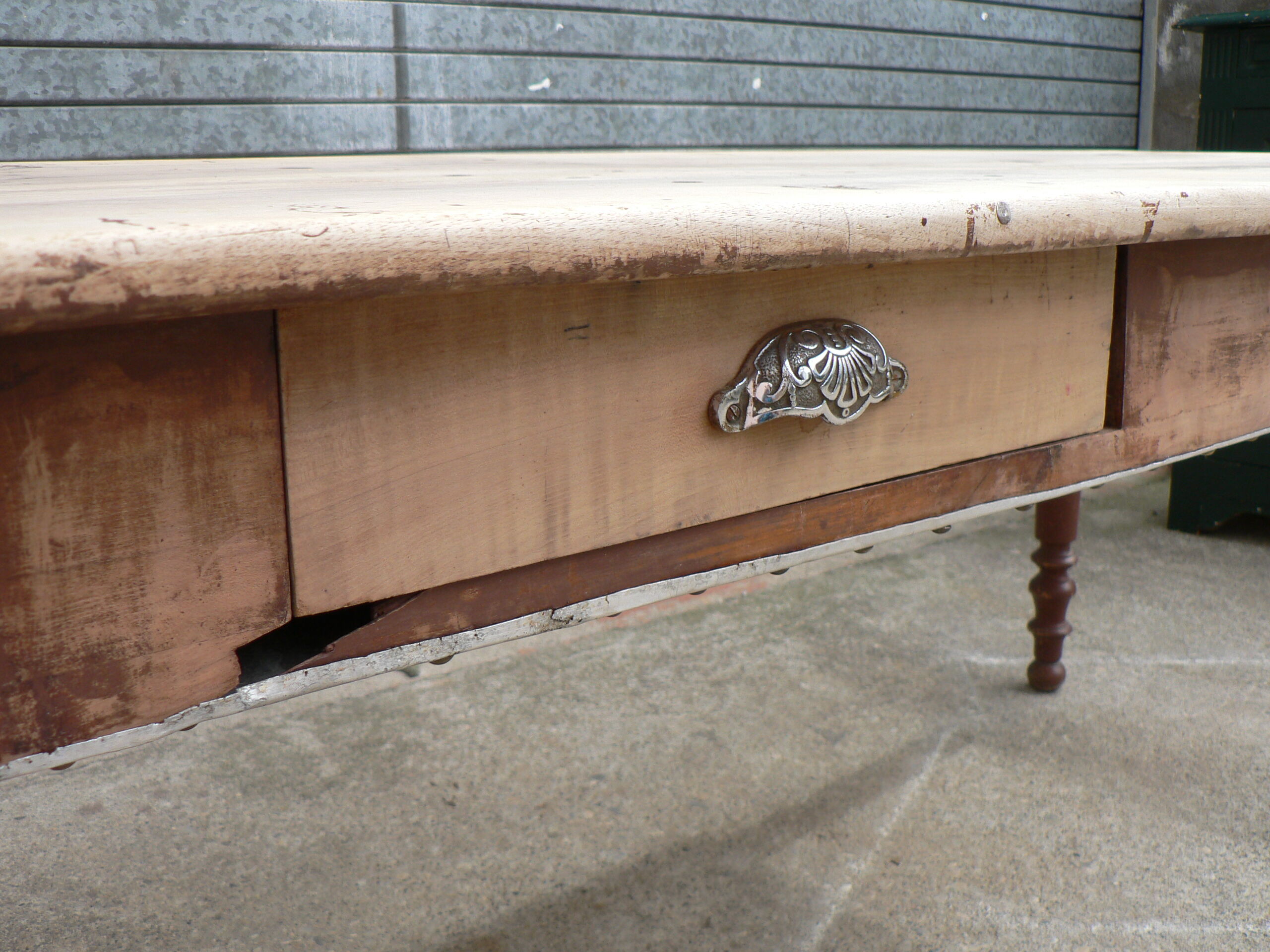 Table de ferme en noyer