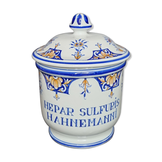 Pharmacy pot in Malicorne earthenware
