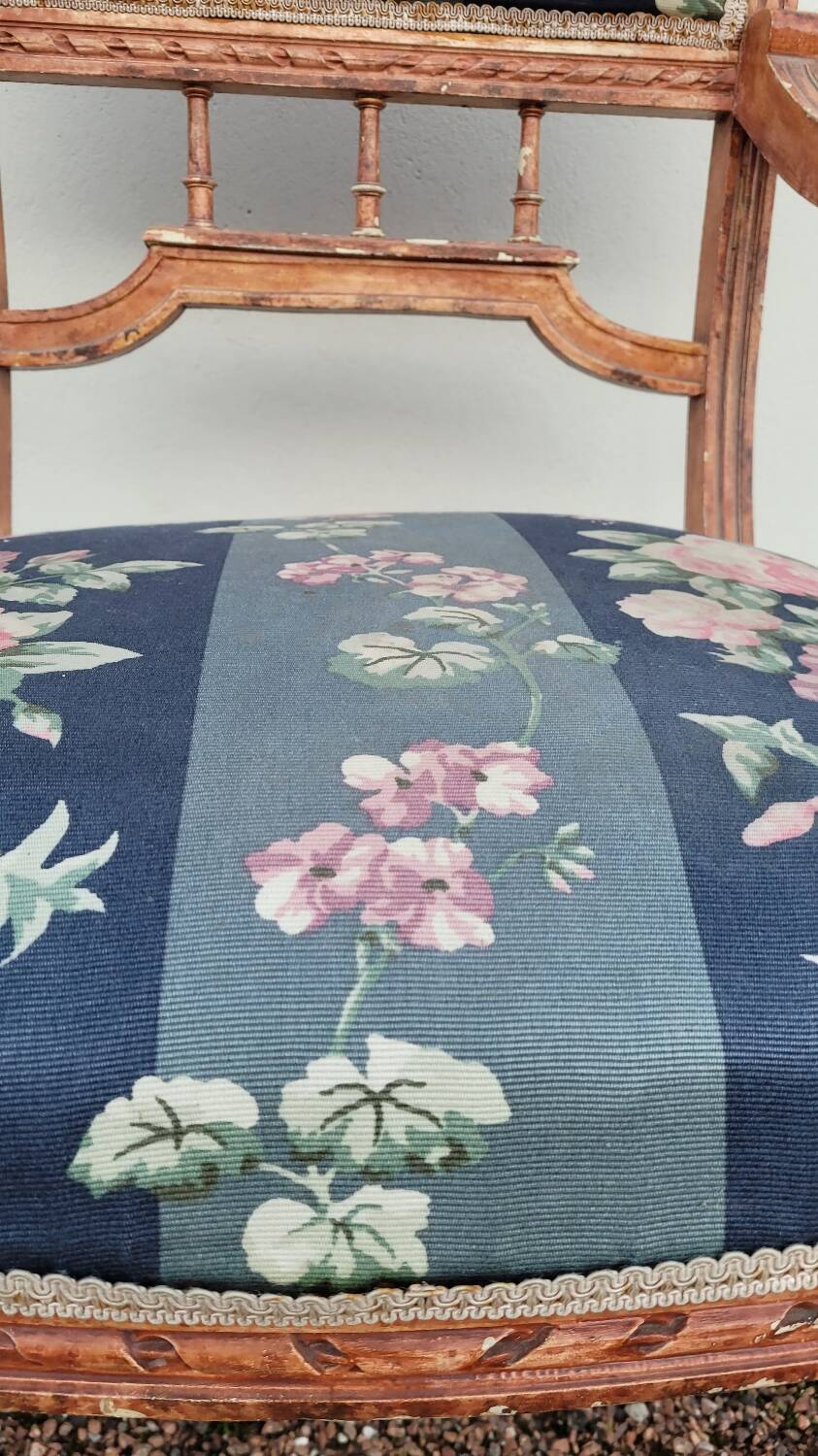 Antique Louis Xvi style armchair 1900s Fleuris fabrics
