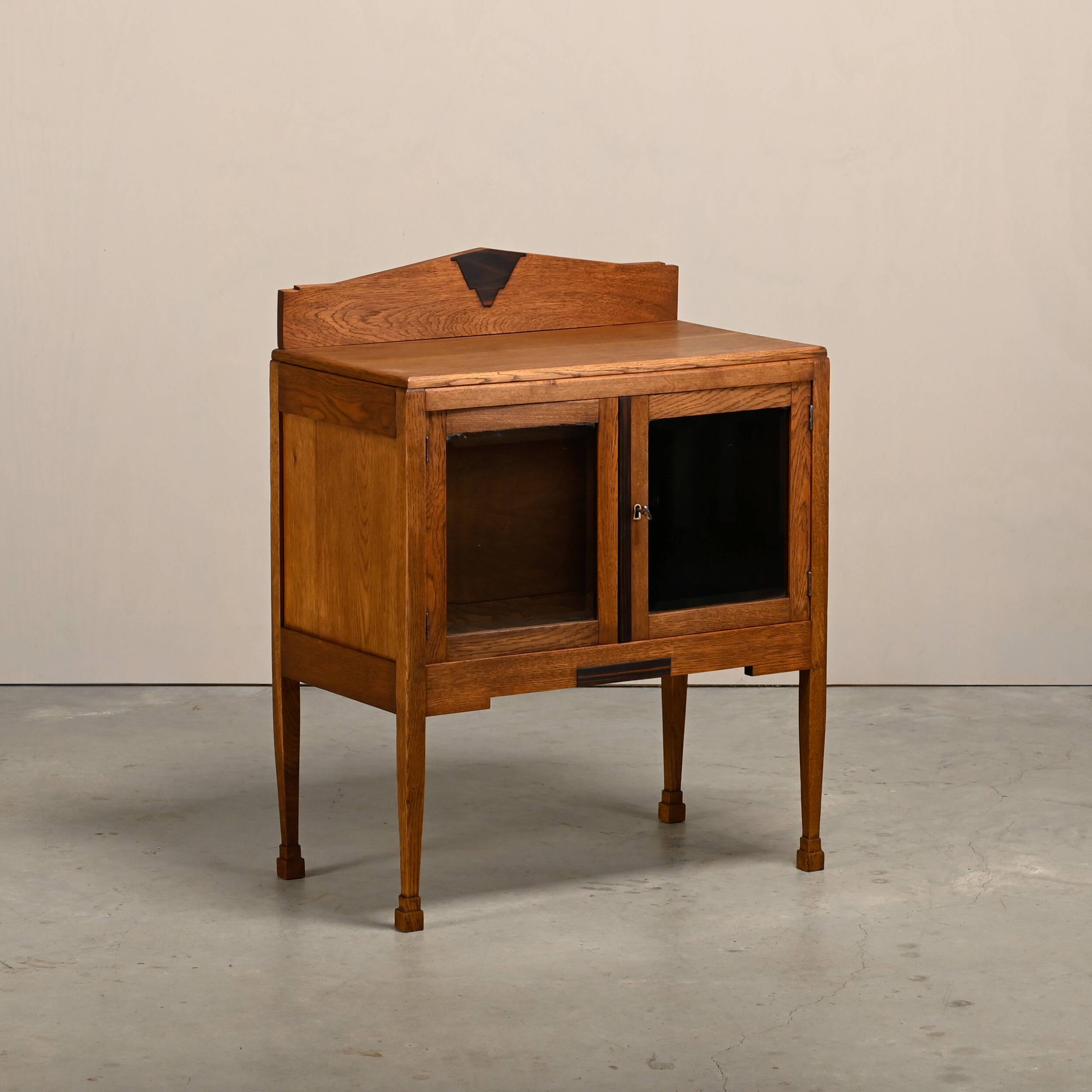 Art Deco Amsterdam School Tea or Display Cabinet in solid oak, Netherlands