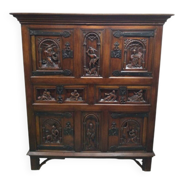 High period carved furniture