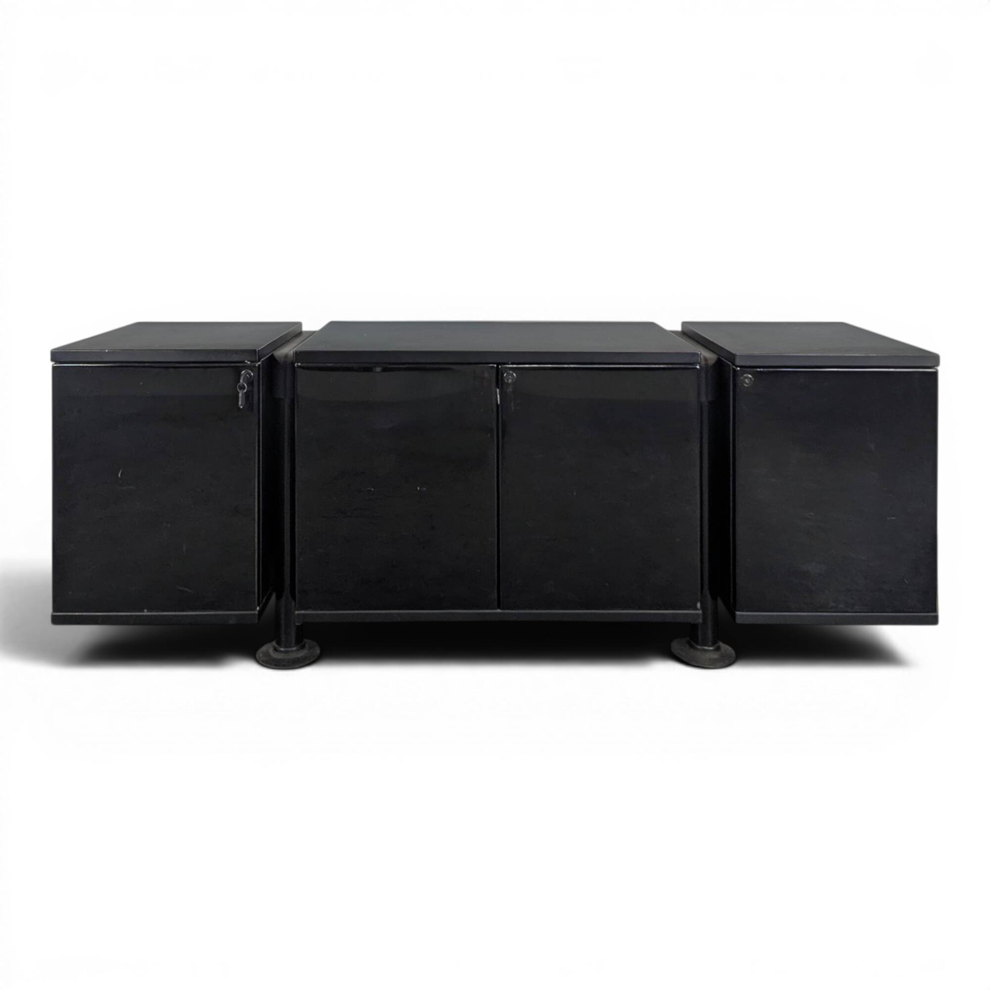Enfilade designed by Porsche edited by Anna CASTELLI FERRIERI