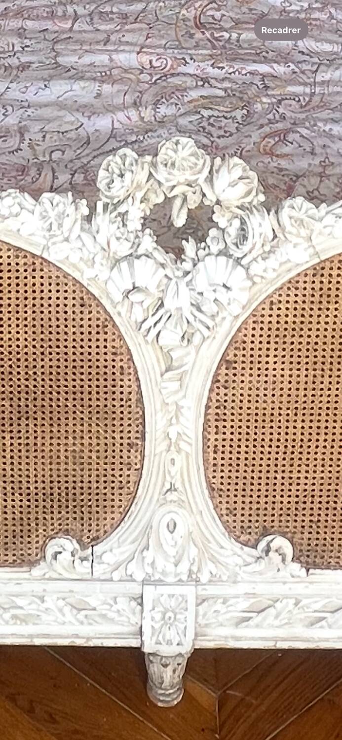 Louis XV cane bed