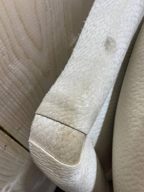 Salon canapé et paire de fauteuils de style Louis XV