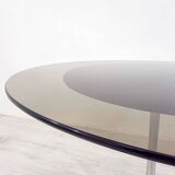 Round tulip table in smoked glass 1970