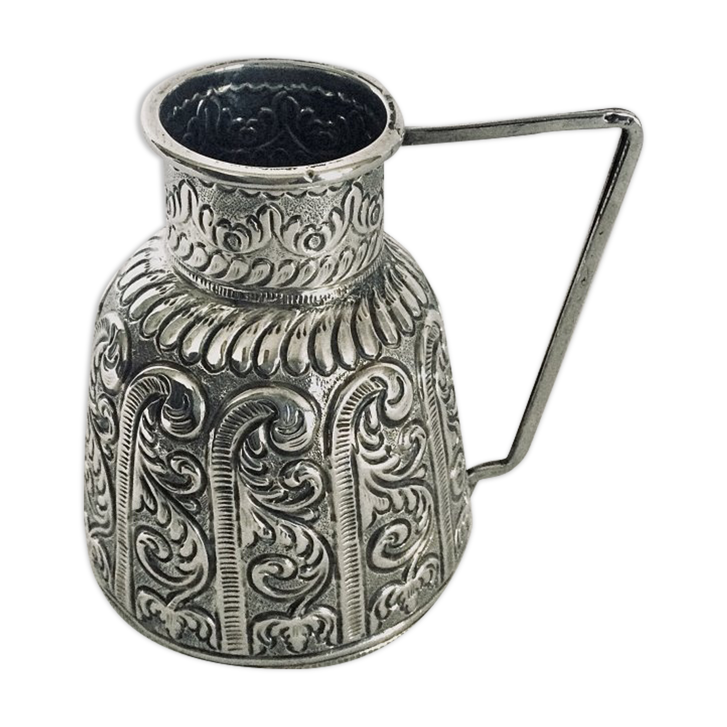 Silver milk pot