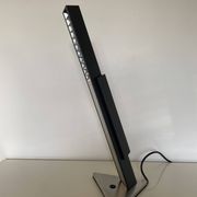 Louis Poulsen. lampe de table/bureau modèle 'Pisa'.