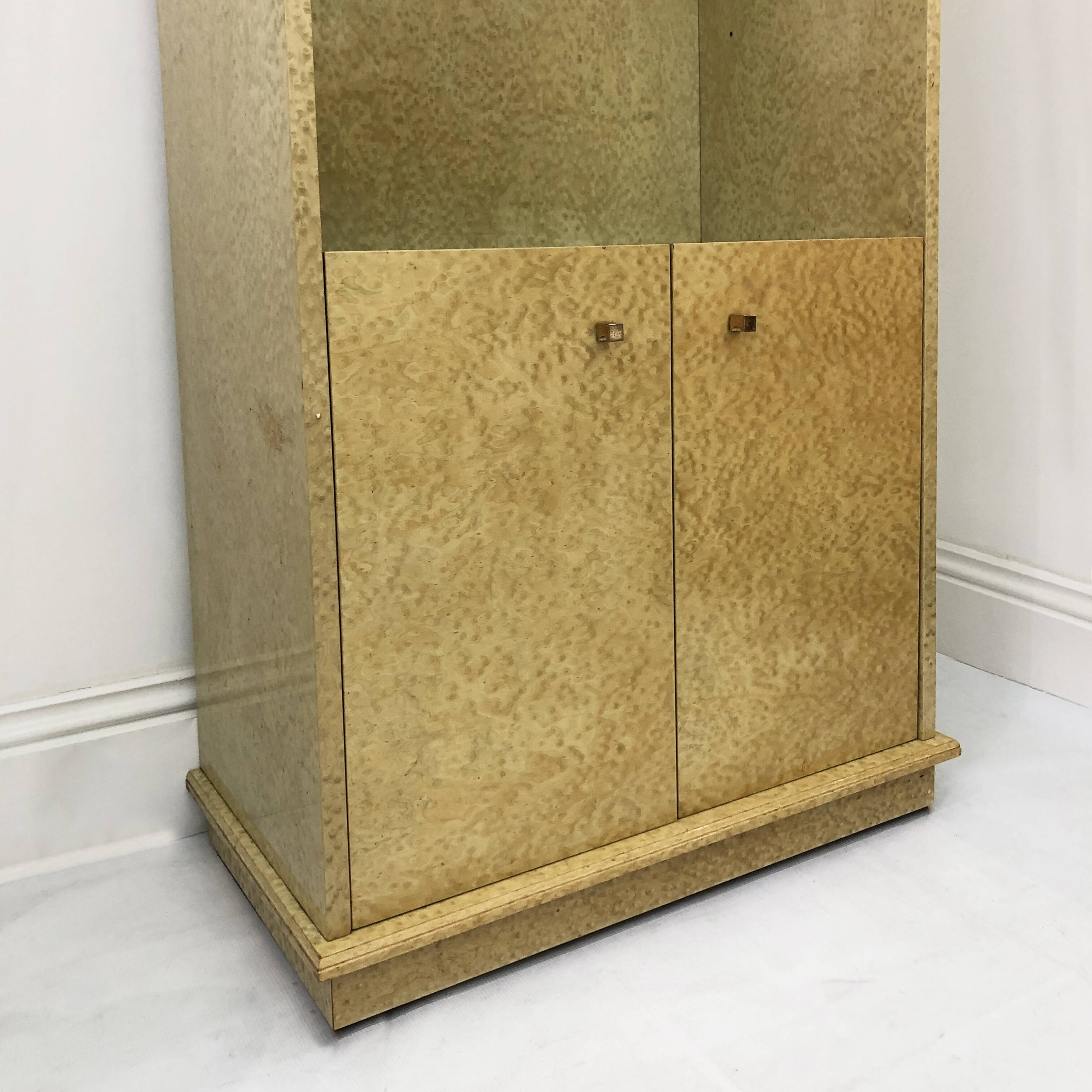 Studio Smania Tall 1980s Birds Eye Maple Burl Display Cabinet Memphis Milano Style Vintage