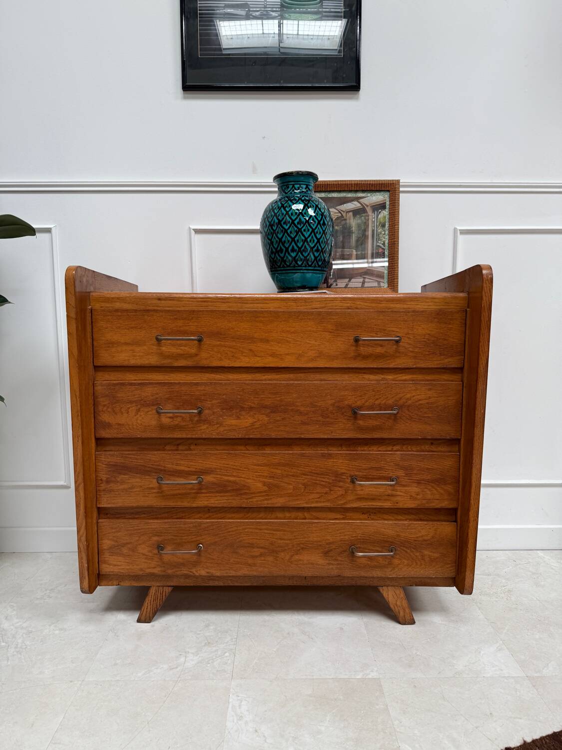 Compass foot chest of drawers