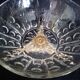 Centre de table en verre, base en bronze en forme de poissons