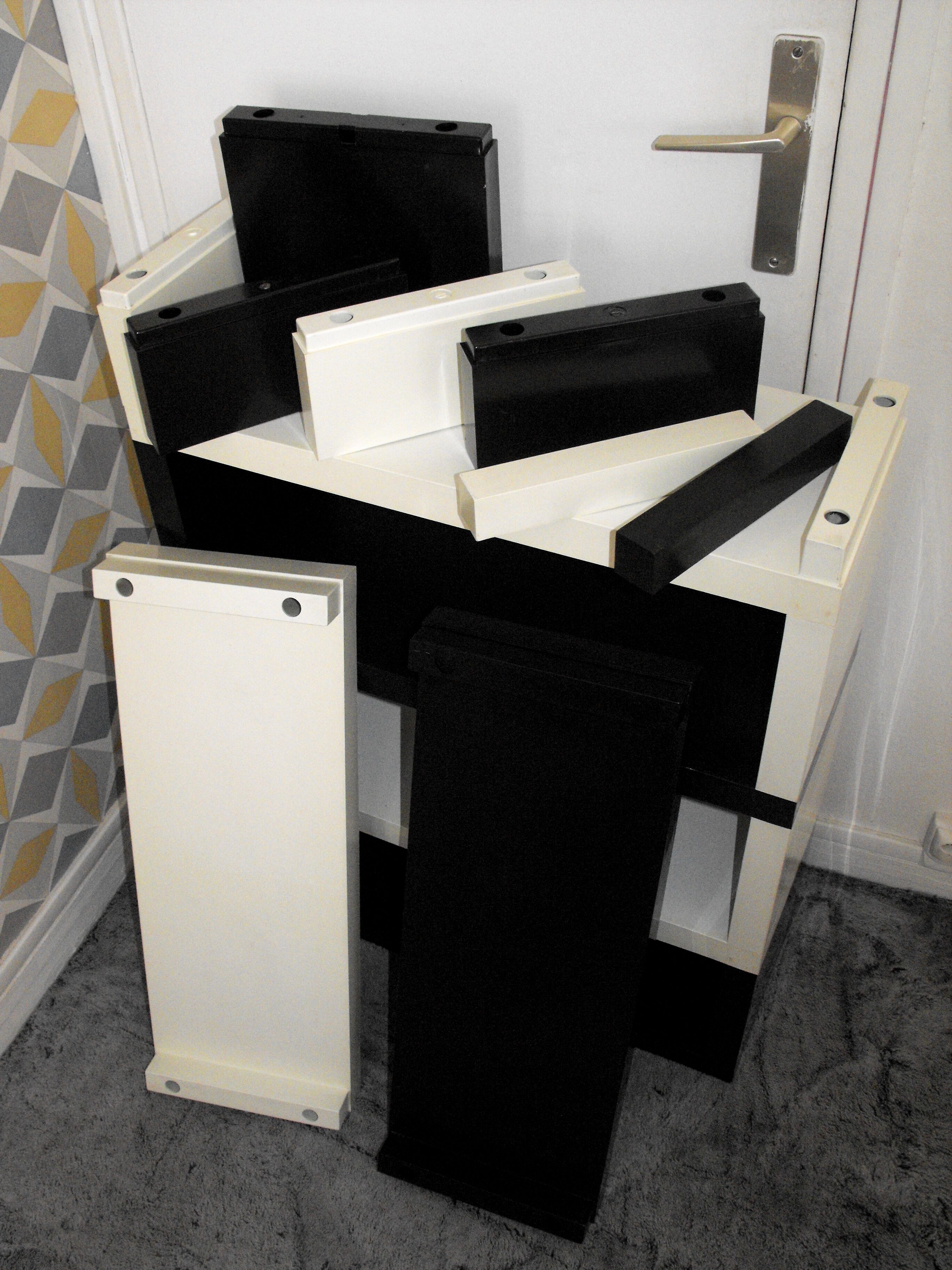 Modular library design 70s