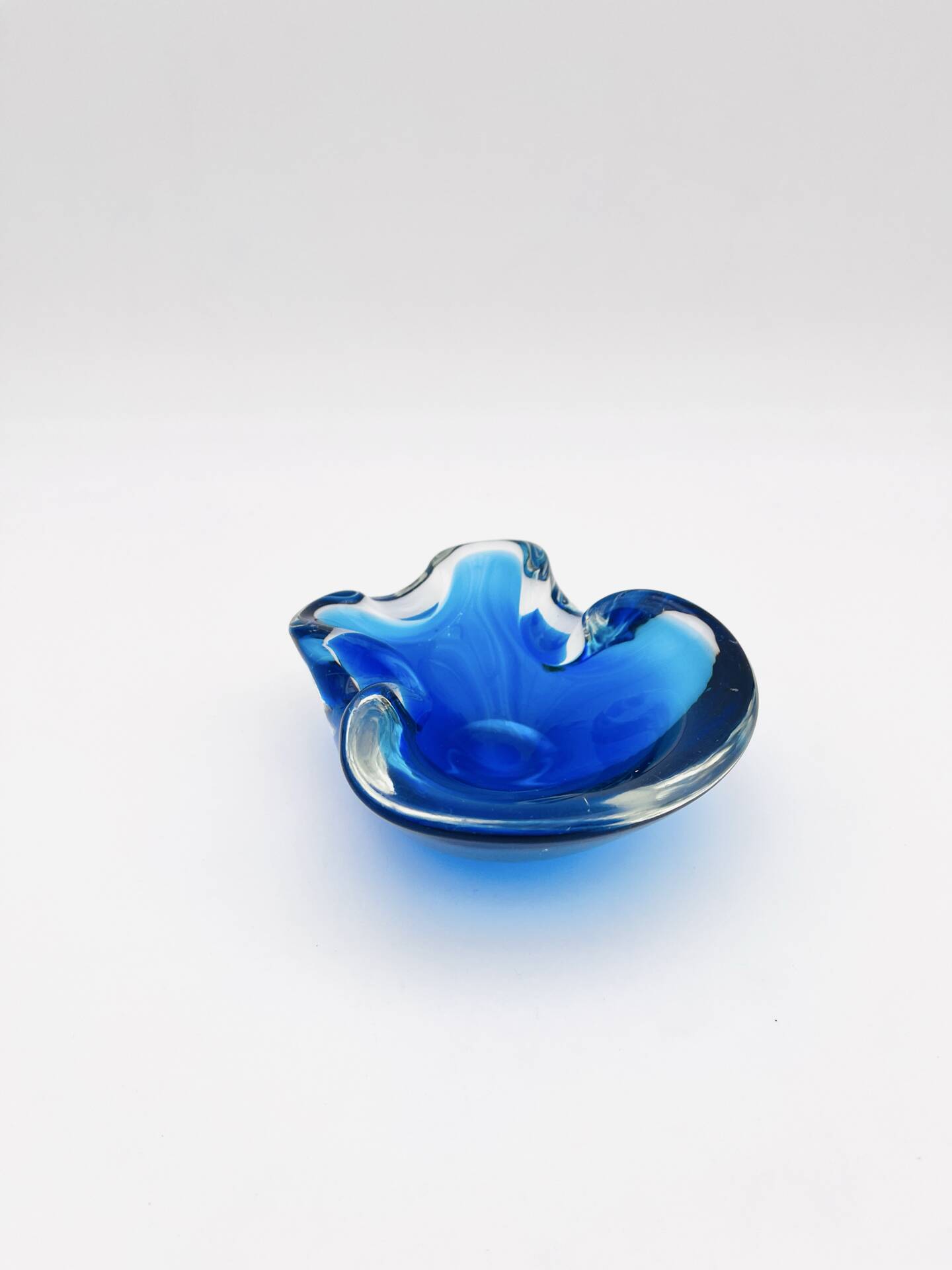 Vide-Poche Murano Sommerso Dégradé Bleu Polylobé 12cm 512g Design