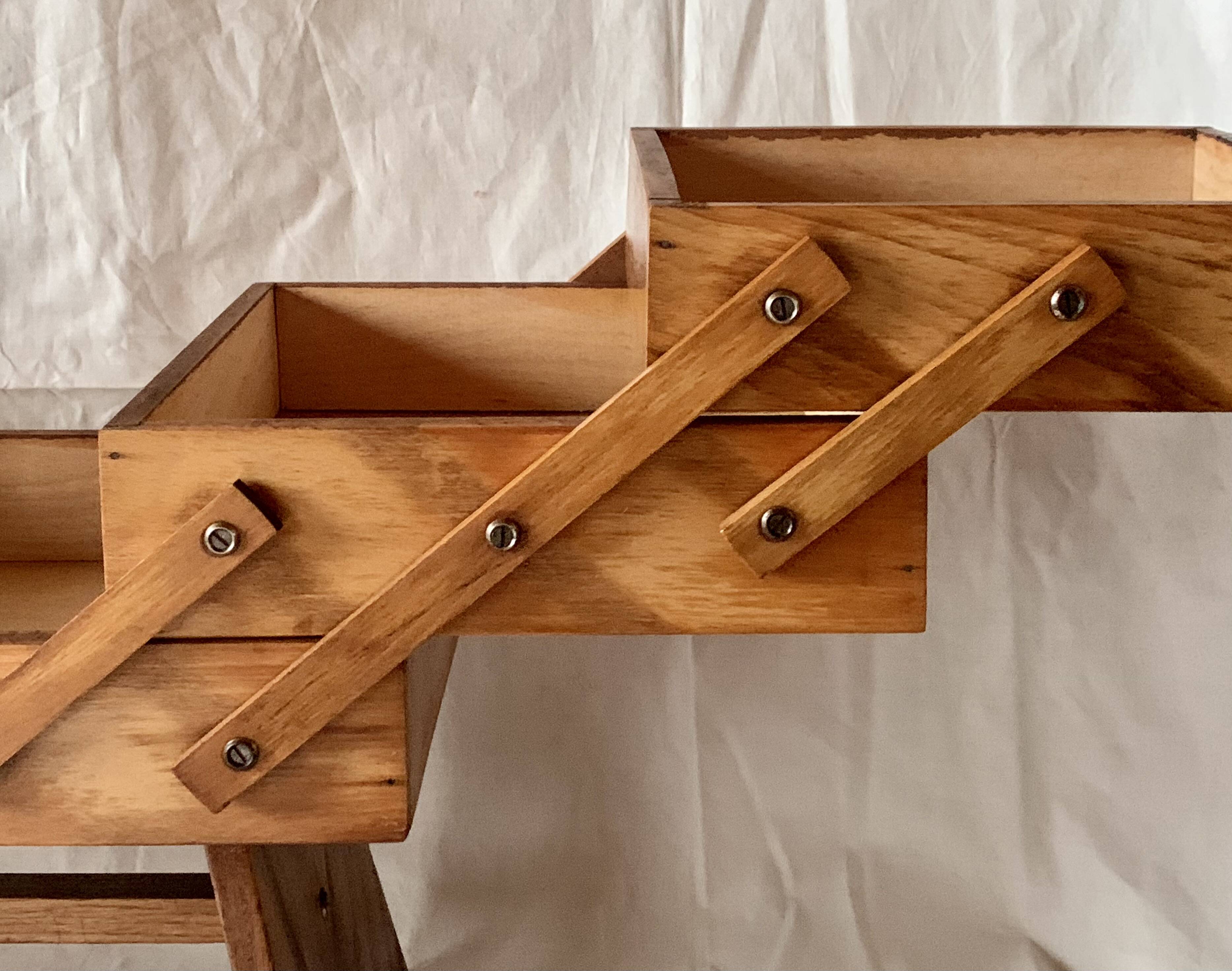 Worker - sewing box on vintage wooden legs - 3 floors