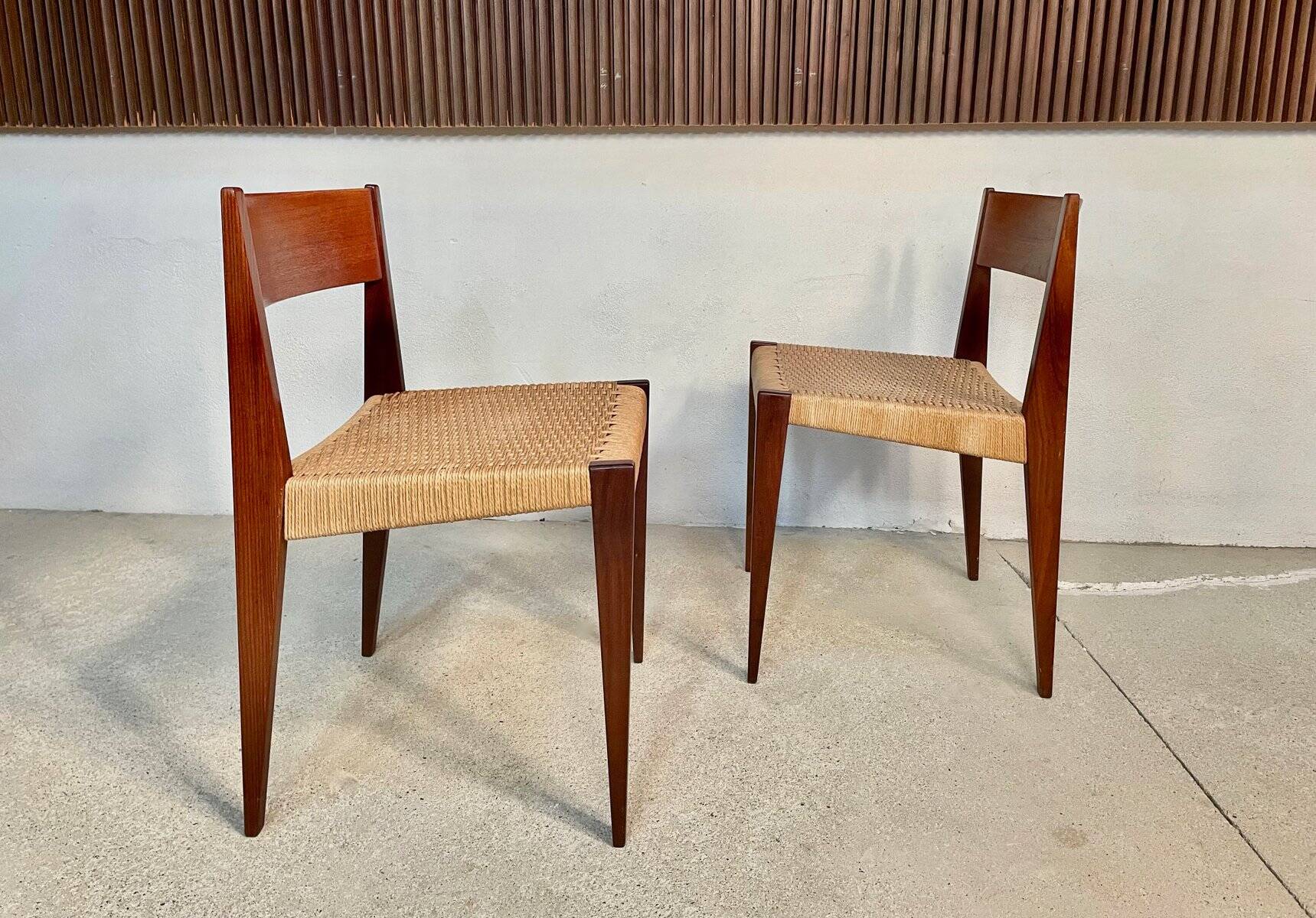 Ensemble de chaises de salle à manger minimalistes danoises en teck modèle Pia avec sièges en corde à papier par Poul Cadovius pour Royal Persiennen, 1958.